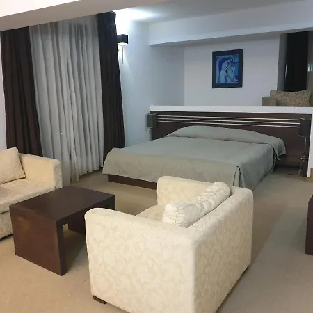 מלון Presidivm Palace 4*