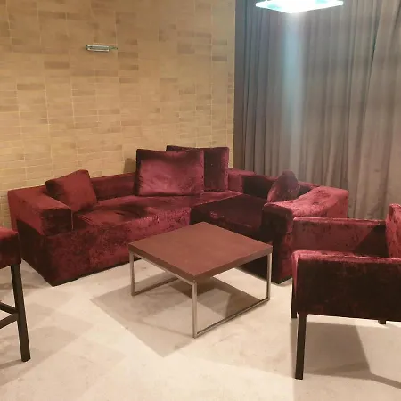 Presidivm Palace מלון