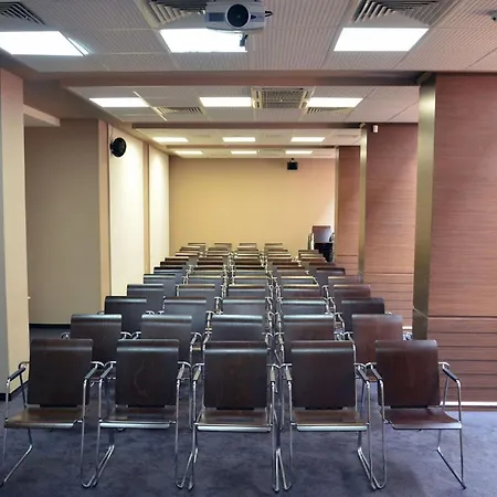 Хотел президиум палас Ловеч