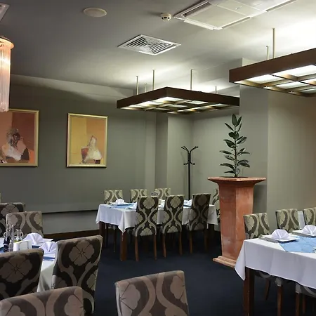 президиум палас Ловеч