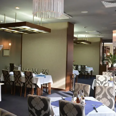Presidivm Palace מלון 4*