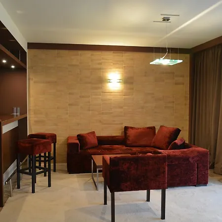 Presidivm Palace 호텔 로베치